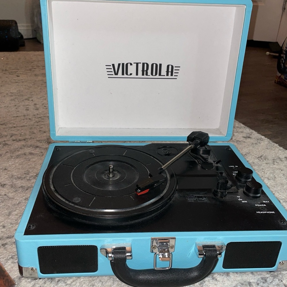 Victrola Vintage 3-Speed Bluetooth Portable Record Player.